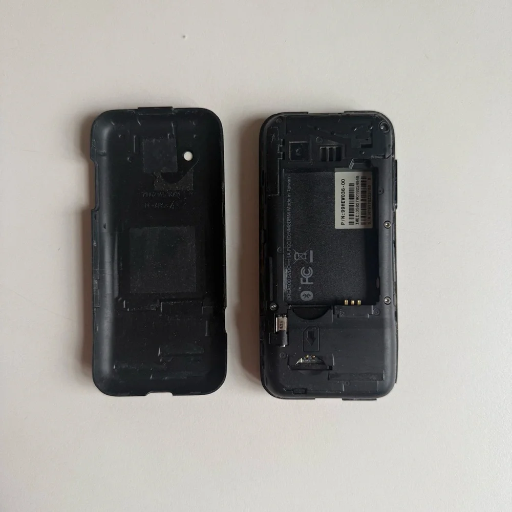 HTC Dream Google (DREA100) Black (T-Mobile) Slide-Out Keyboard Cell phone